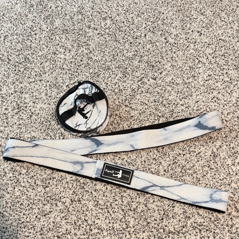 Suzie B Fitness Booty Band Set in Marble Gray Long Band Light Medium